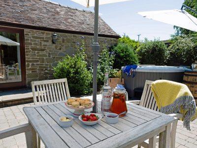 Garden Cottage: Perfect for al-fresco dining