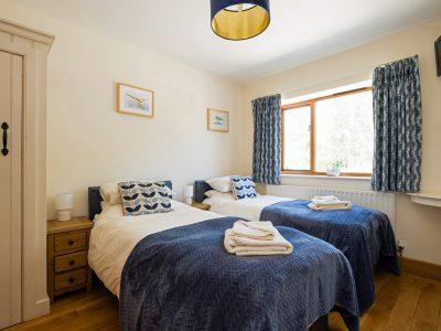 Curlew Cottage: Cherry ensuite bedroom (can be superking or twin)