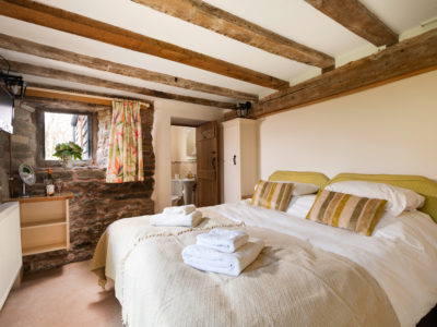 The Manor House: 'Brook' ensuite bedroom (superking or twin)