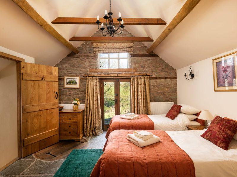 'Garden' ensuite bedroom (superking or twin)
