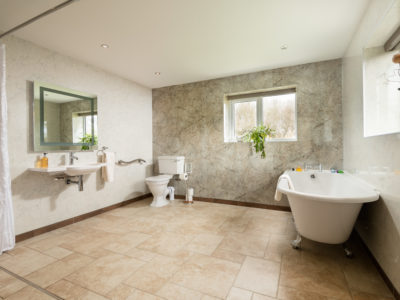 Pendennis: 'Lilywood' fully accessible ensuite wetroom