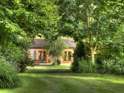 Curlew Cottage: Beautiful secluded garden