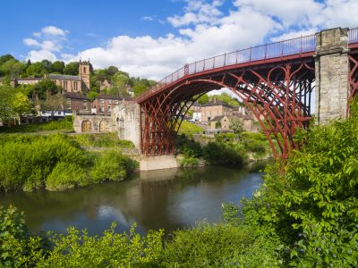 The Iron Bridge, over the River Severn, at Ironbridge, Shropshire.